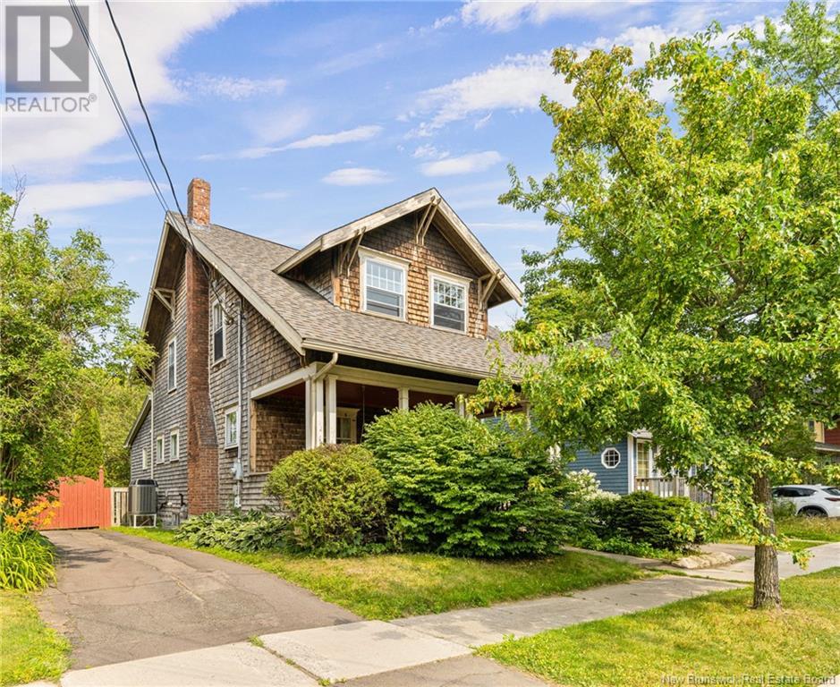 261 Weldon Street, Moncton, New Brunswick  E1C 5W9 - Photo 2 - NB122945