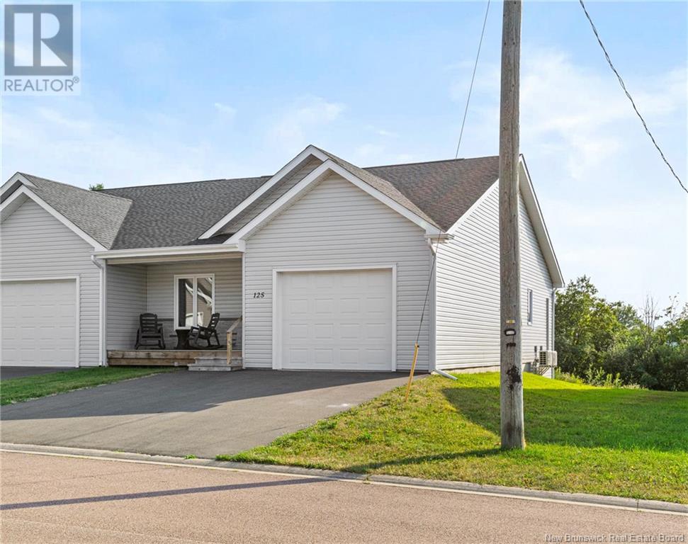 125 Mcqueen Street, Shediac, New Brunswick  E4P 2H6 - Photo 2 - NB121600