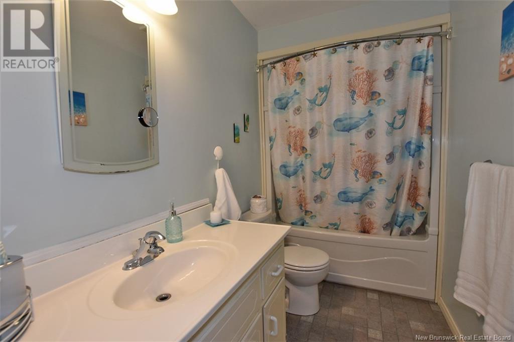 71 Sprucewood Drive, New Maryland, New Brunswick  E3C 1C6 - Photo 17 - NB123319