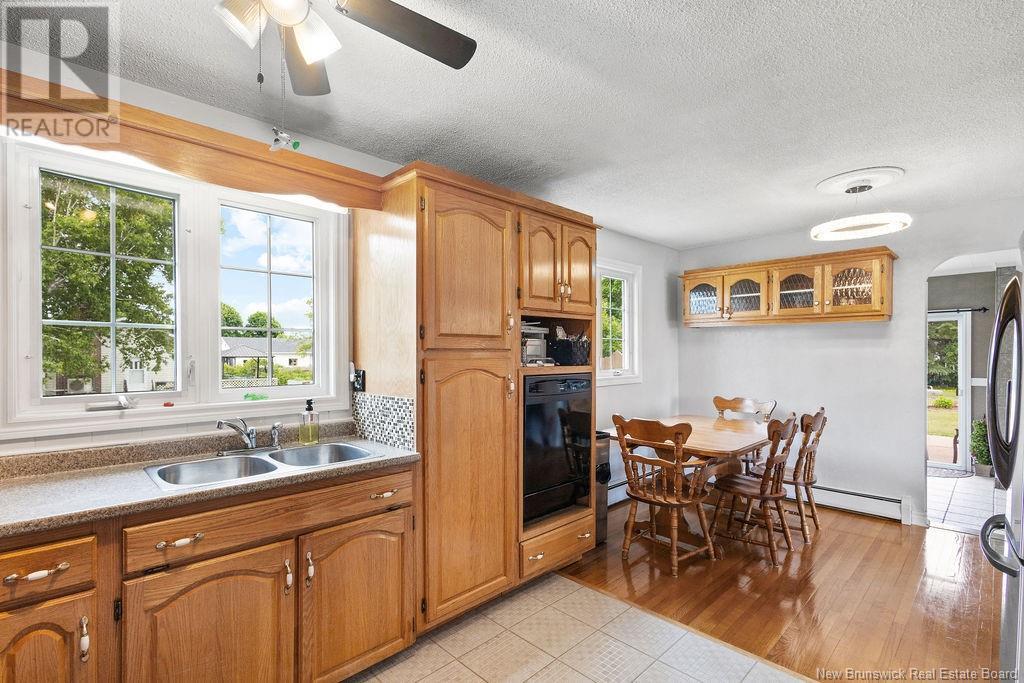 97 University Avenue, Miramichi, New Brunswick  E1N 2V6 - Photo 8 - NB123365