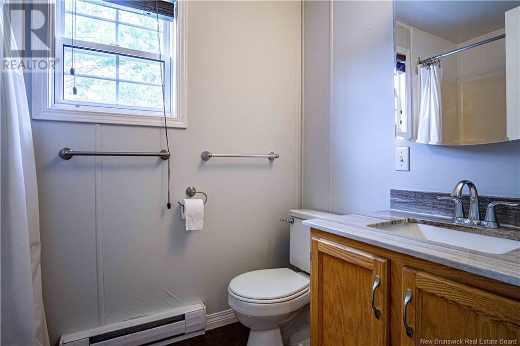 188 Hedgeview Drive, Fredericton, New Brunswick  E3B 6S4 - Photo 15 - NB123380