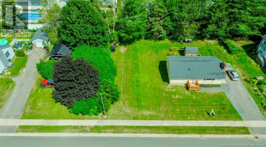 41 Floral Avenue, Fredericton, New Brunswick  E3A 1K8 - Photo 1 - NB123226