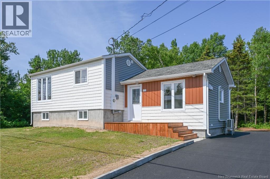 171 12e Rue Street, Shippagan, New Brunswick  E8S 1C4 - Photo 1 - NB123381
