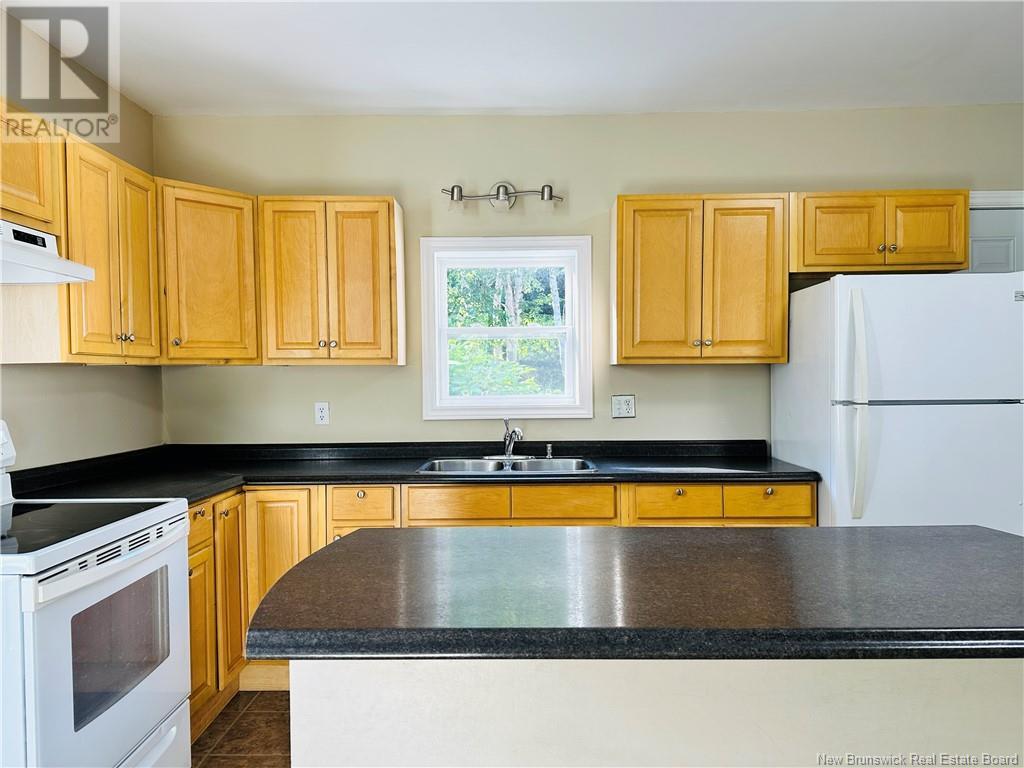 3107 King George, Miramichi, New Brunswick  E1V 7C1 - Photo 5 - NB123442