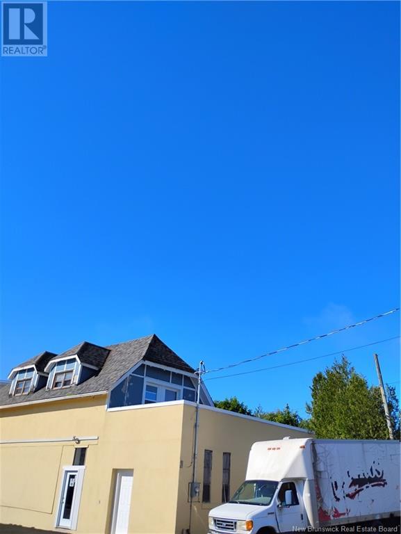 341 Douglas Avenue, Saint John, New Brunswick  E2K 1E9 - Photo 2 - NB123436