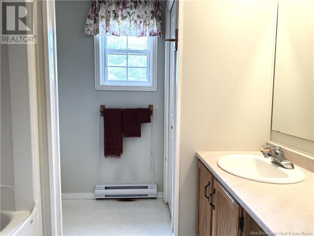293 Magnolia Lane, Fredericton, New Brunswick  E3B 7P5 - Photo 15 - NB122367