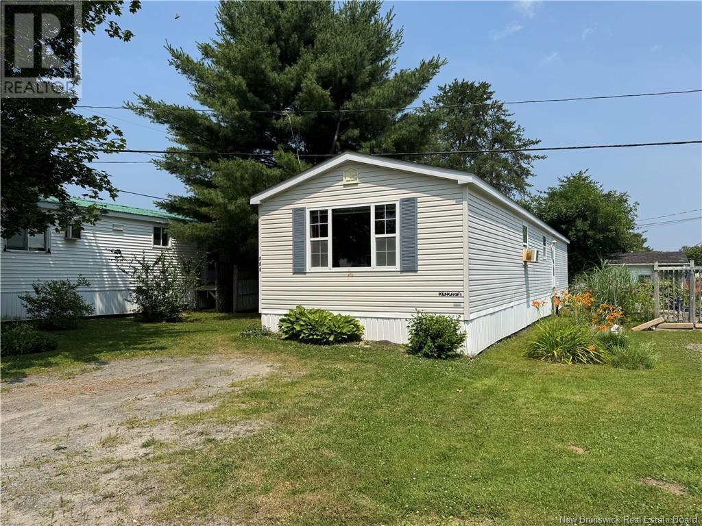 293 Magnolia Lane, Fredericton, New Brunswick  E3B 7P5 - Photo 4 - NB122367
