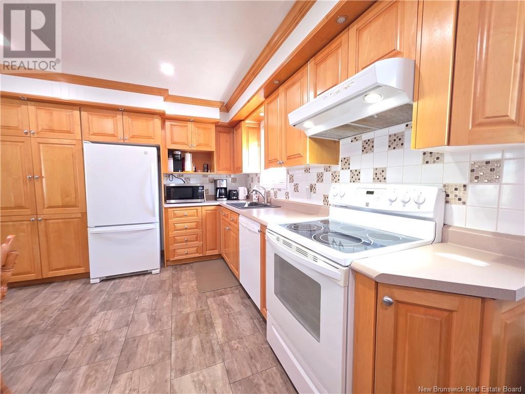 396 High Street, Grand Falls, New Brunswick  E3Z 1B3 - Photo 9 - NB123555