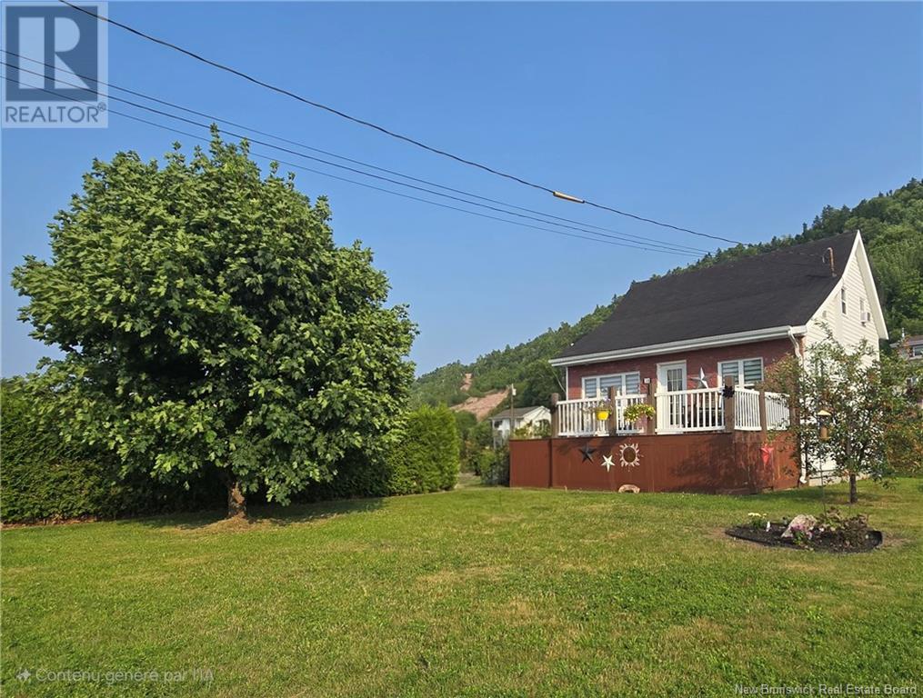 38 Sunset Drive, Campbellton, New Brunswick