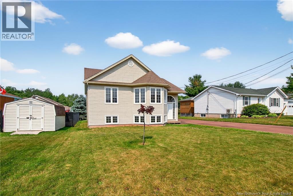 31 Vautour Street, Dieppe, New Brunswick  E1A 7H2 - Photo 4 - NB123569