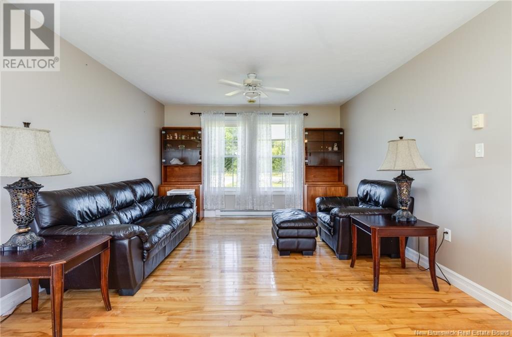 195 Route 105, Keswick Ridge, New Brunswick  E6L 1A4 - Photo 11 - NB123492