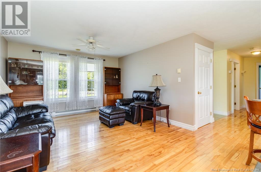 195 Route 105, Keswick Ridge, New Brunswick  E6L 1A4 - Photo 12 - NB123492