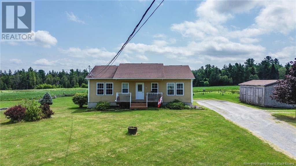 195 Route 105, Keswick Ridge, New Brunswick  E6L 1A4 - Photo 3 - NB123492