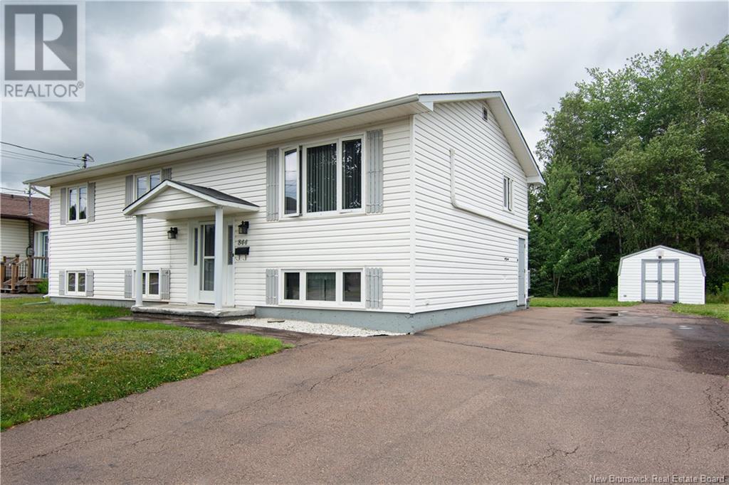844 Centrale, Dieppe, New Brunswick