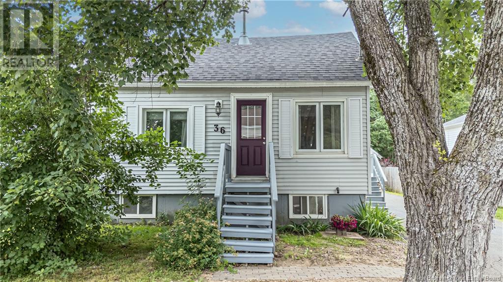 36 Murray Avenue, Fredericton, New Brunswick  E3A 3V5 - Photo 4 - NB123374