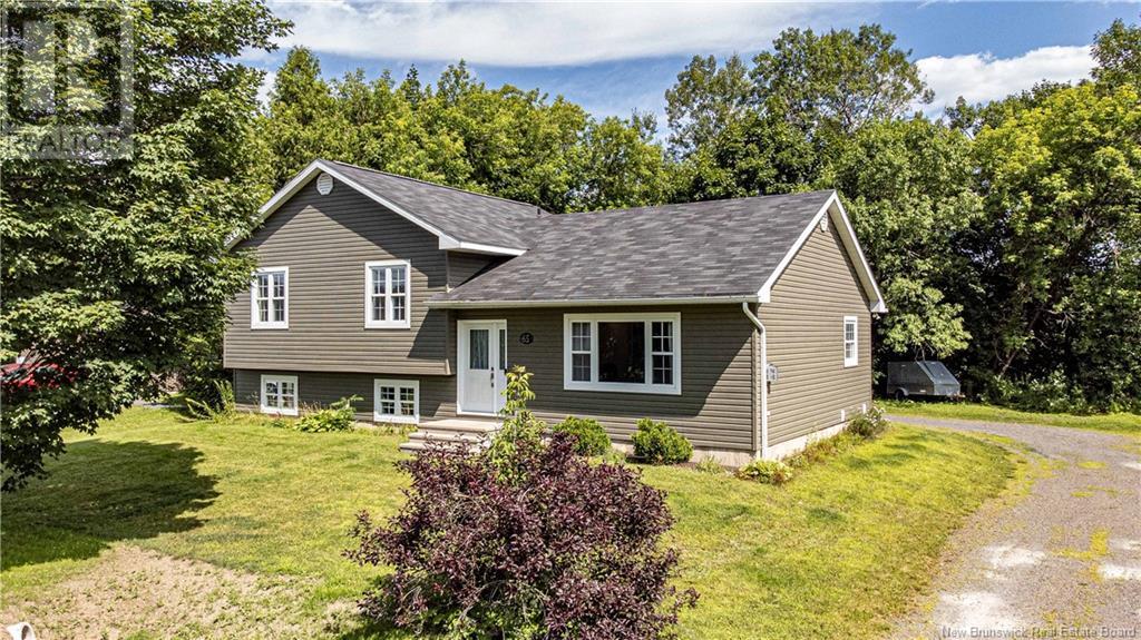65 Aquarius Street, Fredericton, New Brunswick  E3B 8P5 - Photo 2 - NB123633