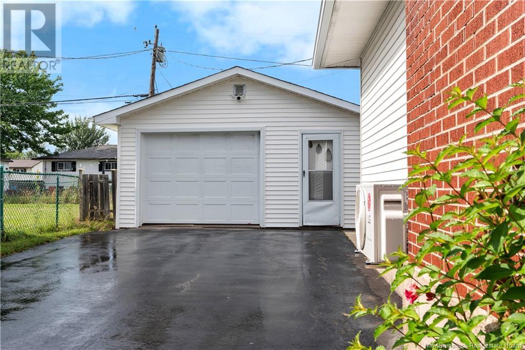 141 Crandall Street, Moncton, New Brunswick  E1C 4E1 - Photo 4 - NB123565