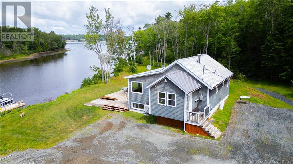 3183 Route 118, Miramichi, New Brunswick  E1N 6C8 - Photo 3 - NB123654