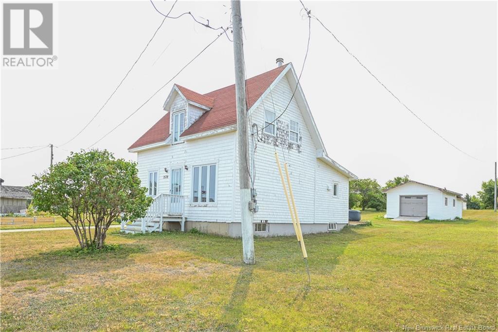 7578 Rue Saint-Paul Street, Bas-Caraquet, New Brunswick  E1W 6C8 - Photo 2 - NB123666