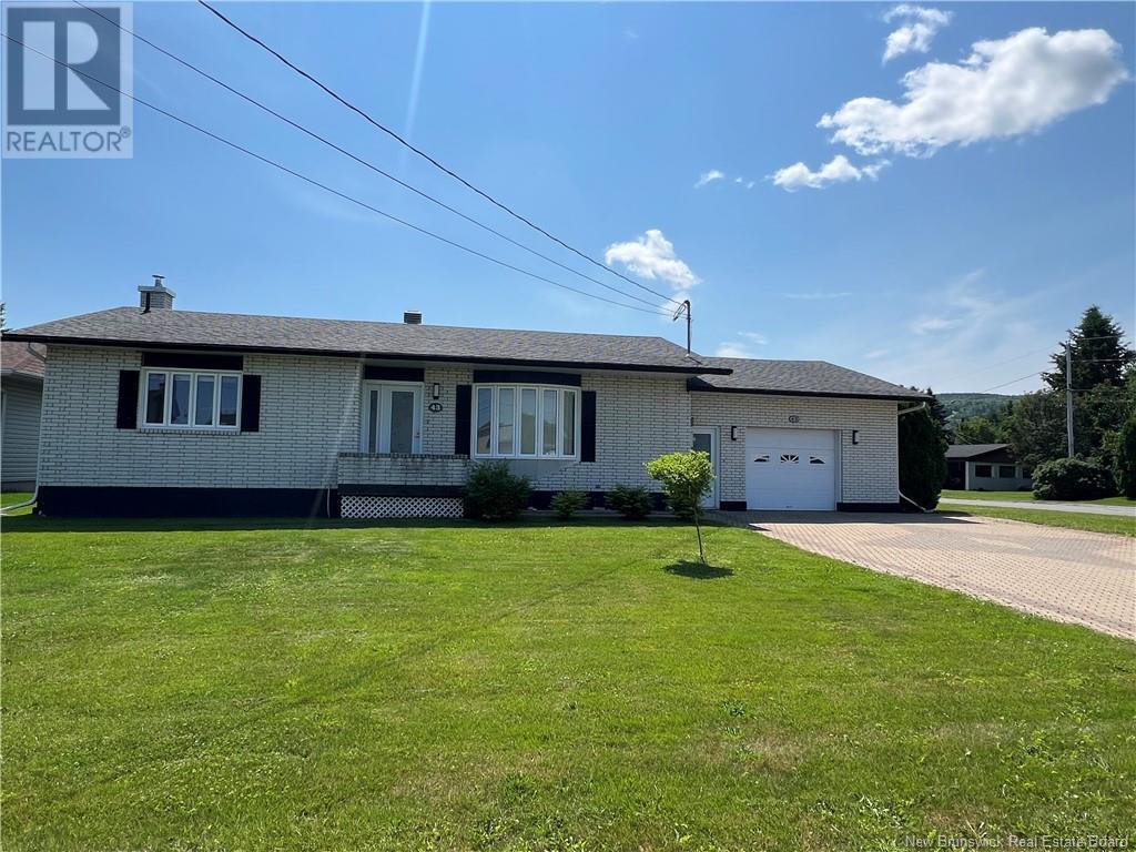 43 Ouellette Street, Saint-Jacques, New Brunswick