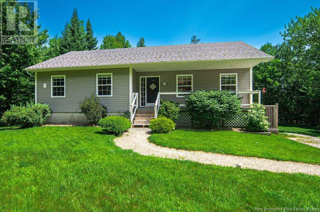 270 Marlow Road, Hanwell, New Brunswick  E3C 1M6 - Photo 1 - NB123682