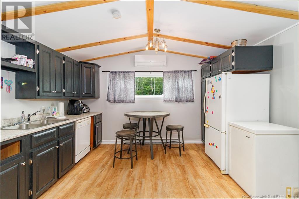 180 Hedgeview Drive, Fredericton, New Brunswick  E3B 6S4 - Photo 5 - NB123512
