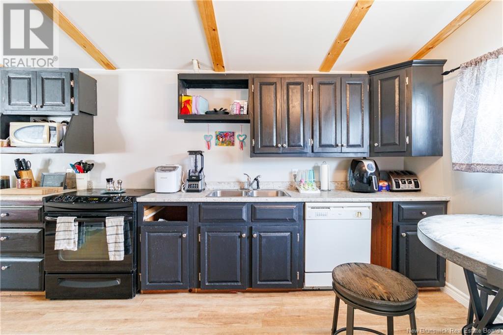 180 Hedgeview Drive, Fredericton, New Brunswick  E3B 6S4 - Photo 6 - NB123512