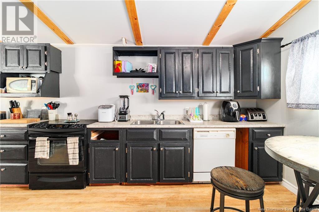 180 Hedgeview Drive, Fredericton, New Brunswick  E3B 6S4 - Photo 7 - NB123512