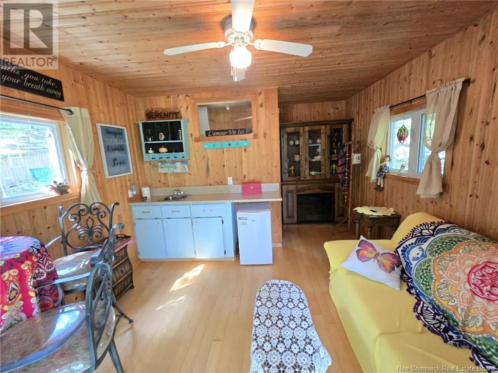 398 Linda Street, Beresford, New Brunswick  E8K 2C9 - Photo 38 - NB123738