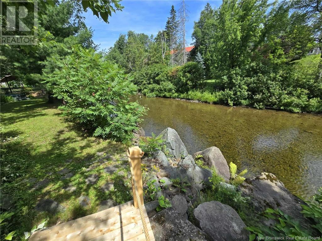 398 Linda Street, Beresford, New Brunswick  E8K 2C9 - Photo 42 - NB123738
