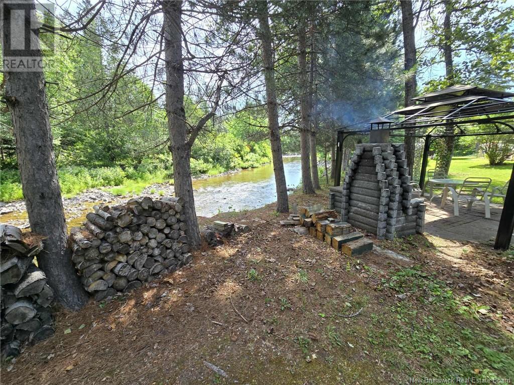 398 Linda Street, Beresford, New Brunswick  E8K 2C9 - Photo 43 - NB123738