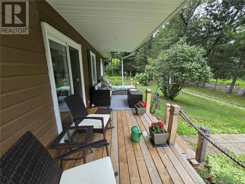 398 Linda Street, Beresford, New Brunswick  E8K 2C9 - Photo 6 - NB123738