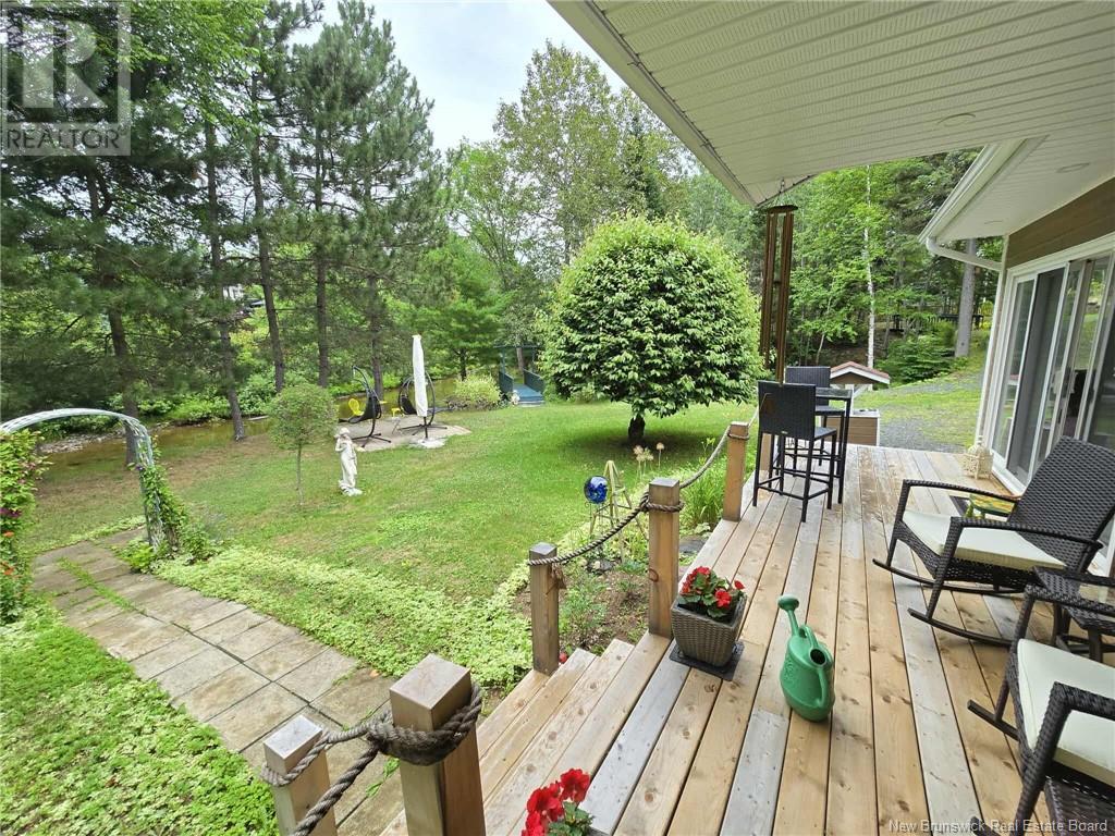 398 Linda Street, Beresford, New Brunswick  E8K 2C9 - Photo 8 - NB123738