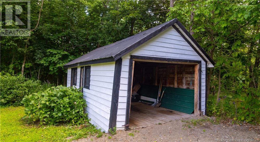 27 Hill Street, St. Stephen, New Brunswick  E3L 1N6 - Photo 7 - NB123694