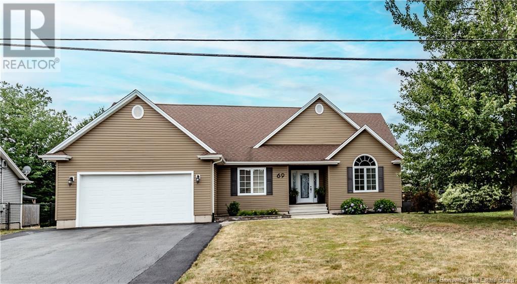 69 Richard, Dieppe, New Brunswick  E1A 0J9 - Photo 1 - NB123610