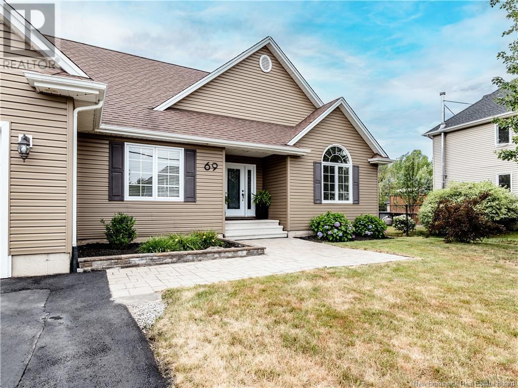 69 Richard, Dieppe, New Brunswick  E1A 0J9 - Photo 2 - NB123610