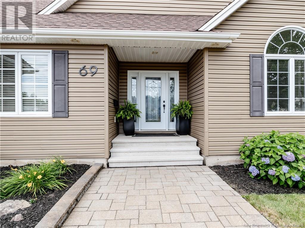 69 Richard, Dieppe, New Brunswick  E1A 0J9 - Photo 3 - NB123610