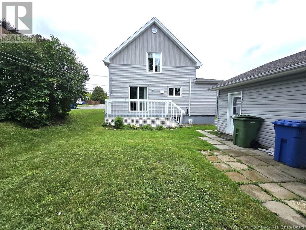 120 34e Avenue, Edmundston, New Brunswick  E3V 2T6 - Photo 47 - NB123726