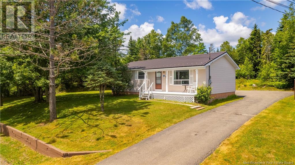 16 Armstrong Crescent, St George, New Brunswick  E5C 1A1 - Photo 1 - NB122775