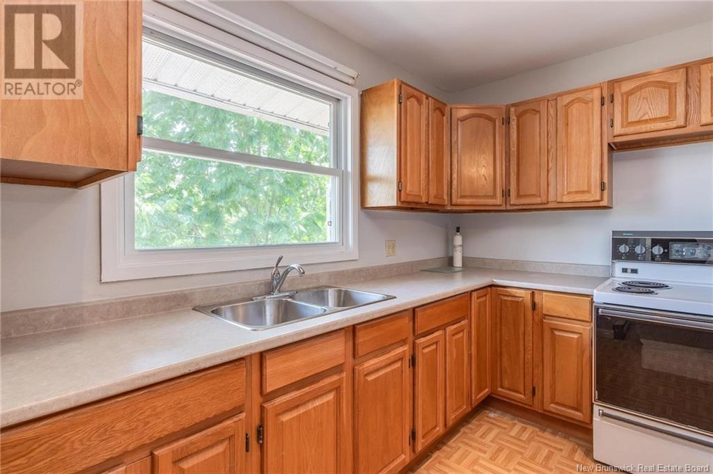 77 Cranston Avenue, Saint John, New Brunswick  E2K 3M7 - Photo 11 - NB123712