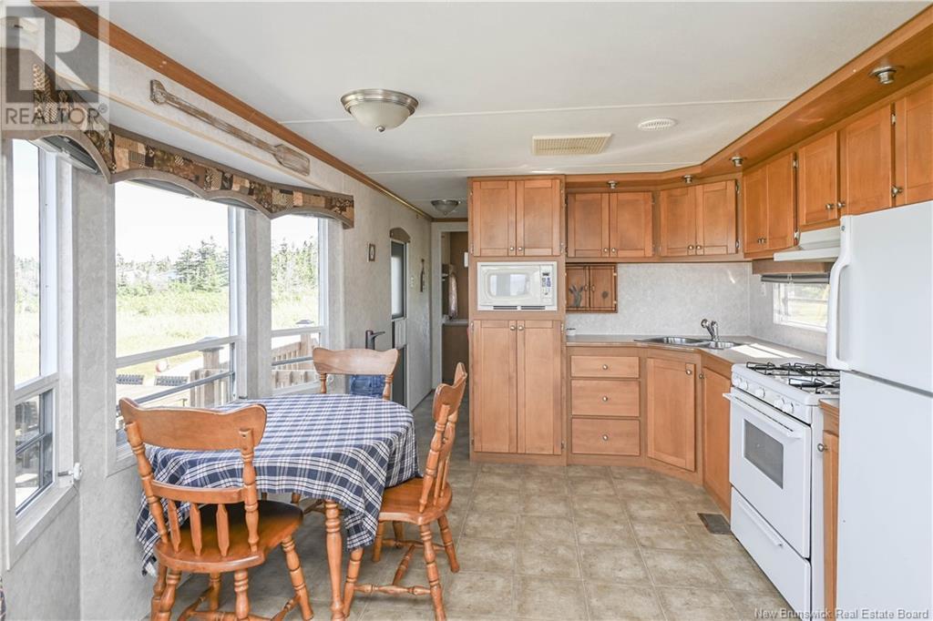 246 Des Chalets Road, Maisonnette, New Brunswick  E8N 2M2 - Photo 18 - NB123817