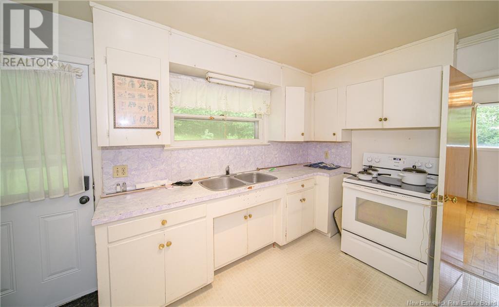628 Golf Club Road, Fredericton, New Brunswick  E3B 7S5 - Photo 17 - NB123757