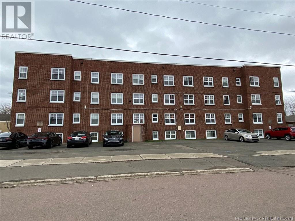 700 Mountain Road, Moncton, New Brunswick  E1C 2P4 - Photo 3 - NB123812