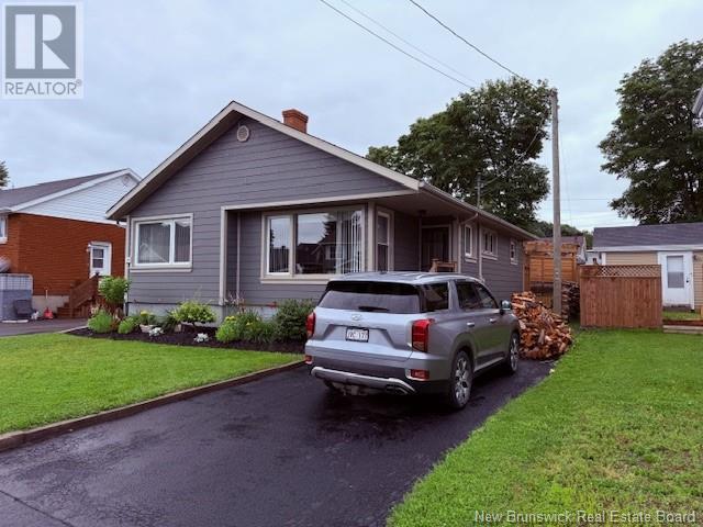 48 Victoria Street, Campbellton, New Brunswick  E3N 1H9 - Photo 2 - NB123861