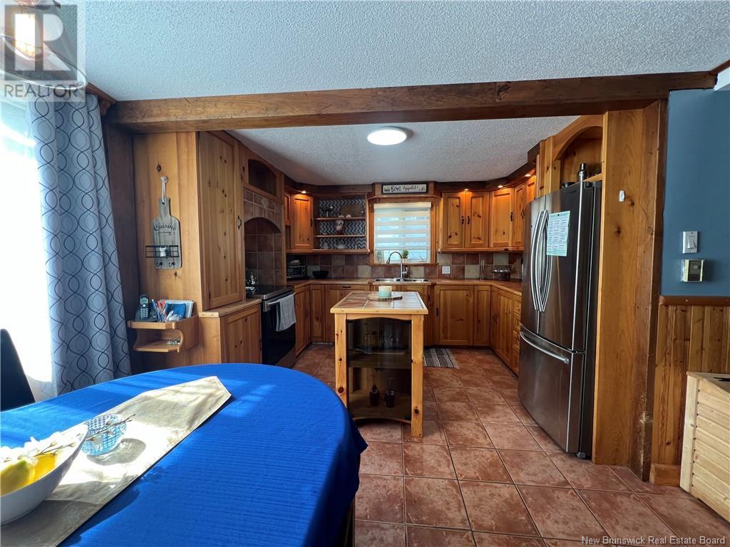 55 Veniot Street, Edmundston, New Brunswick  E3V 1L3 - Photo 3 - NB123559