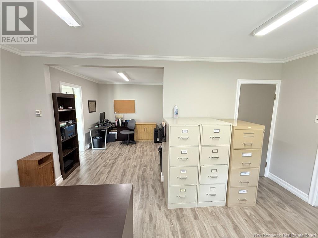 733 Main Street, Woodstock, New Brunswick  E7M 2E6 - Photo 12 - NB123874