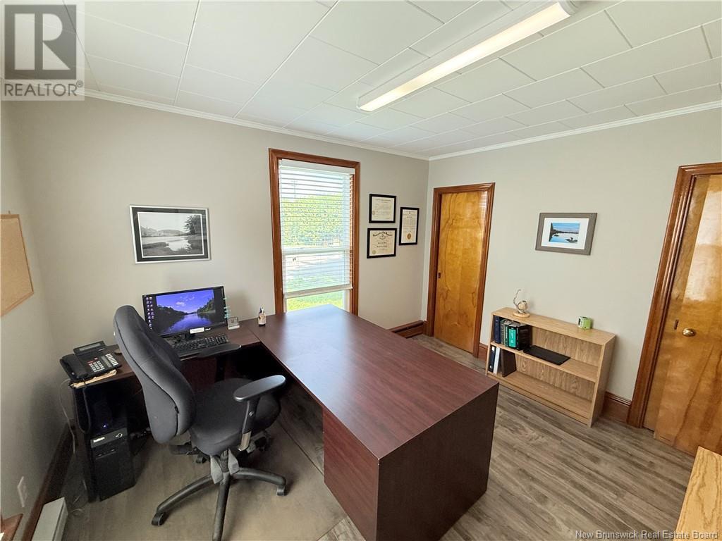 733 Main Street, Woodstock, New Brunswick  E7M 2E6 - Photo 15 - NB123874