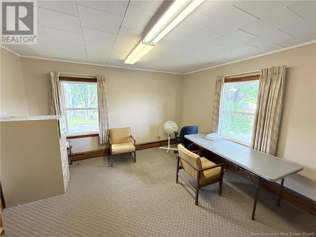 733 Main Street, Woodstock, New Brunswick  E7M 2E6 - Photo 21 - NB123874