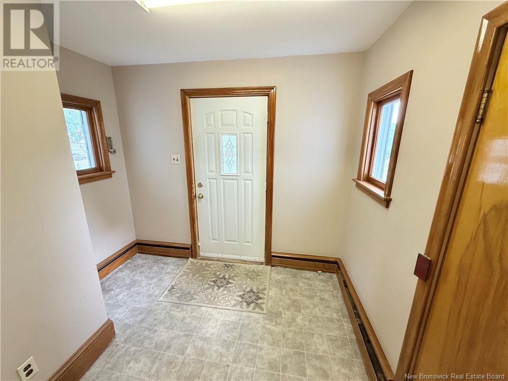 733 Main Street, Woodstock, New Brunswick  E7M 2E6 - Photo 7 - NB123874