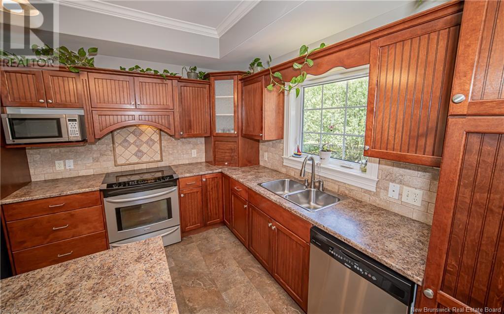 48 Peters Drive, Fredericton, New Brunswick  E3A 0L2 - Photo 4 - NB123879
